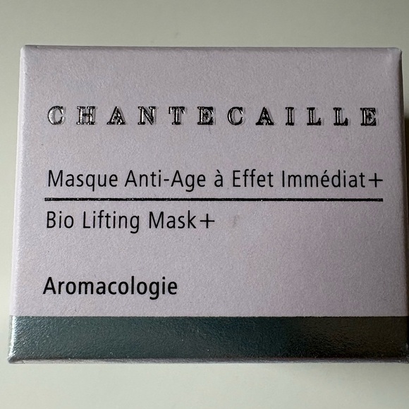 Chantecaille Aromacologie Travel-size w/Cosmetics Bag - Picture 4 of 10